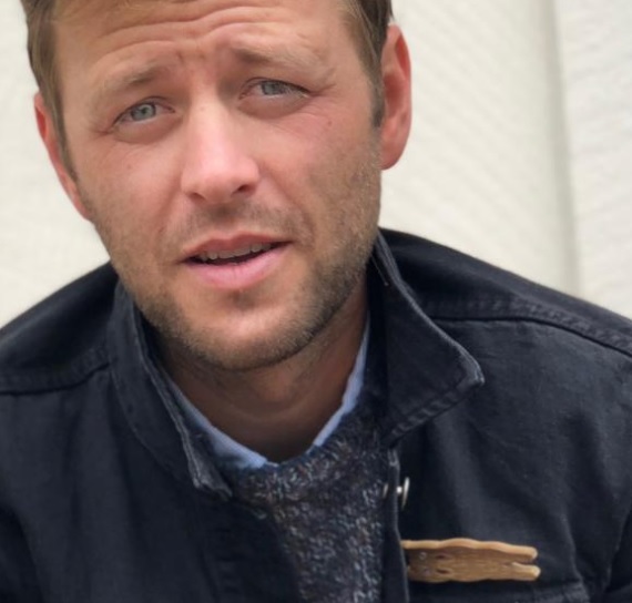 Meet The Author Mac Barnett Who S On The Move