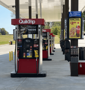 An Inside Look At The New Qt Remote Travel Center In Clinton Who S On The Move