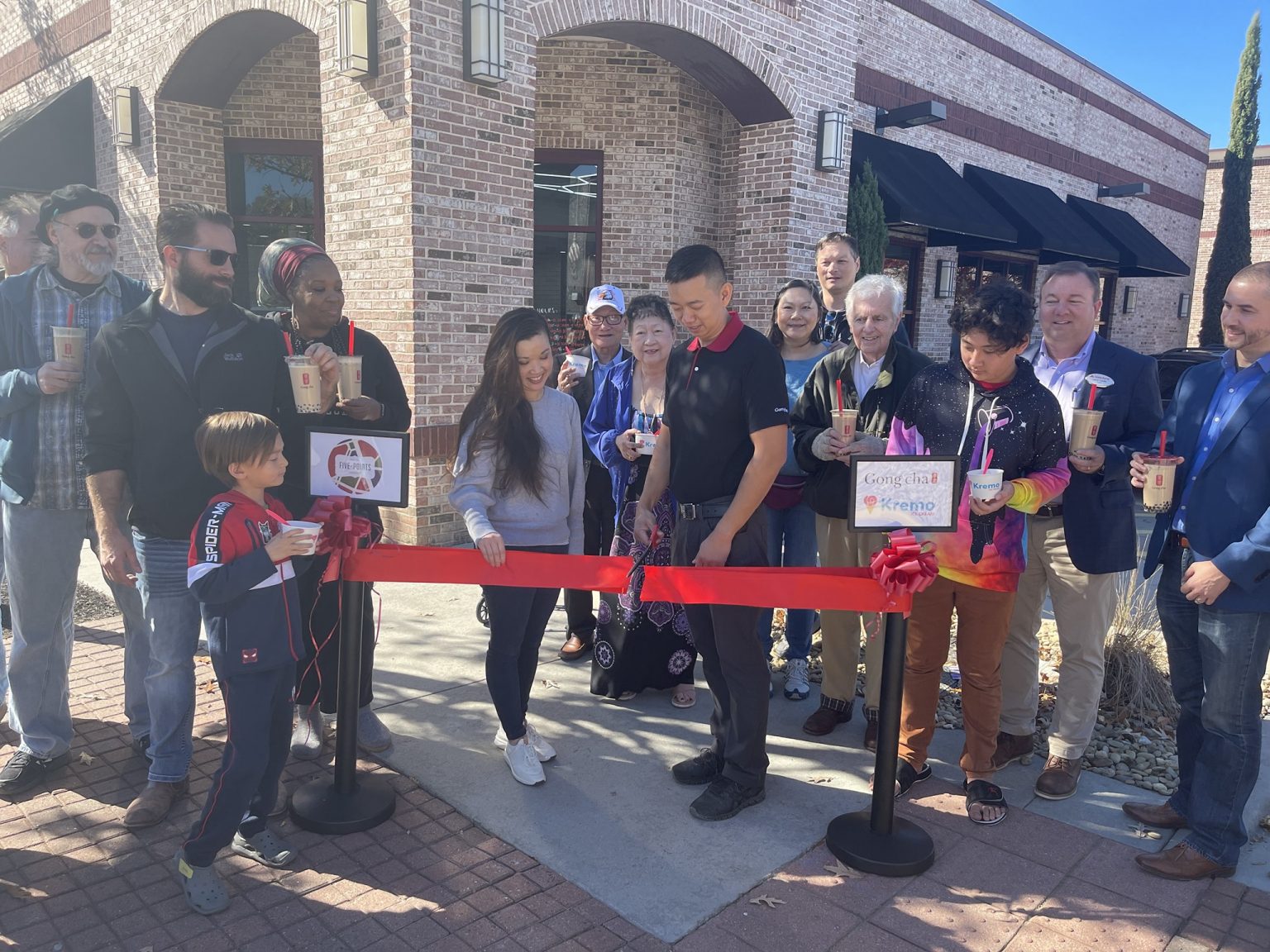 Gong Cha & Kremo Ice Cream celebrate grand opening in the Five Points