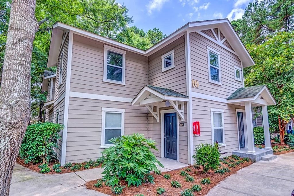 Cushman & Wakefield arranges 16.3M sale of Forest at Fenwick in Johns