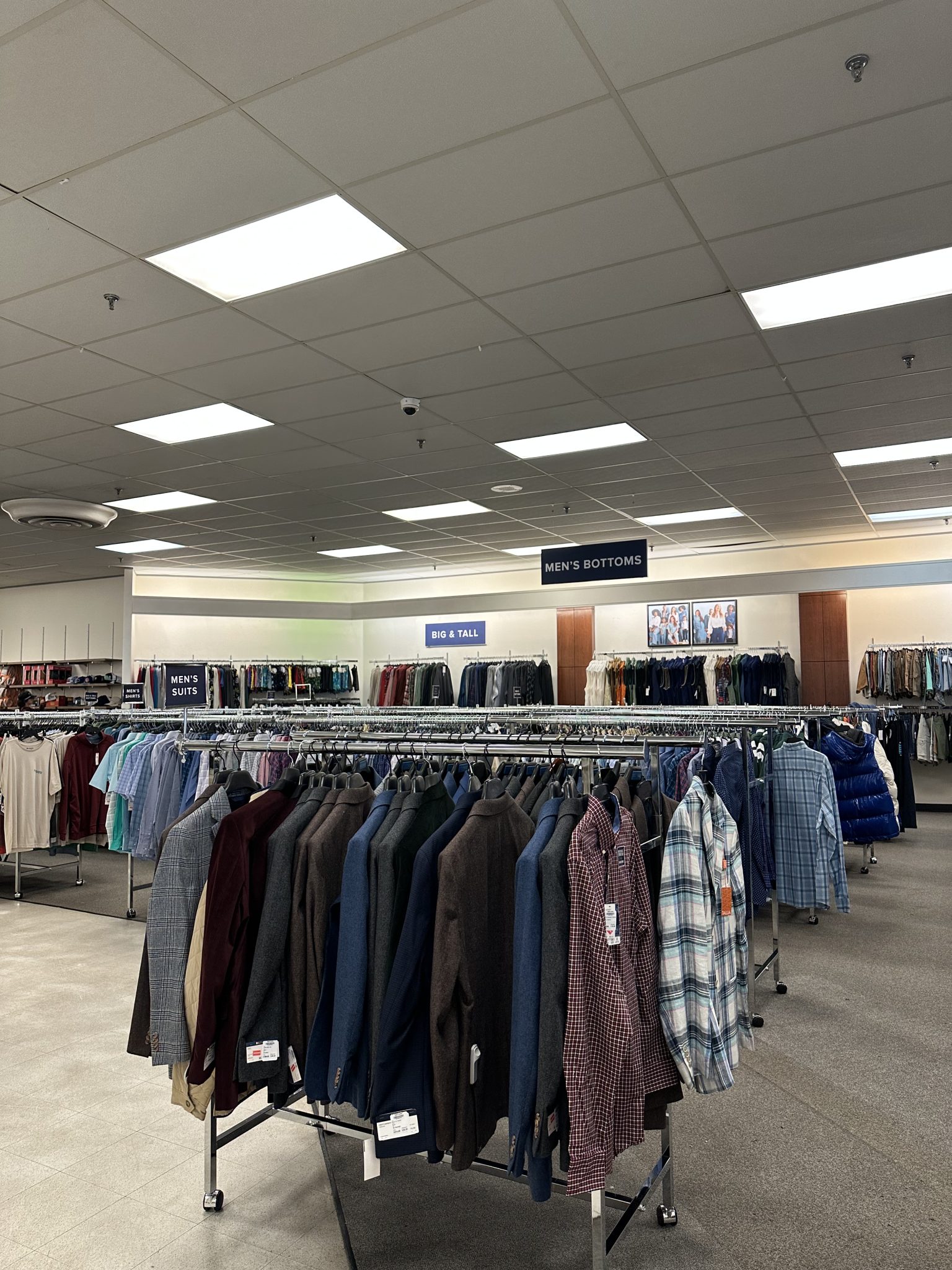 Belk Outlet Store Now Open Who's On The Move