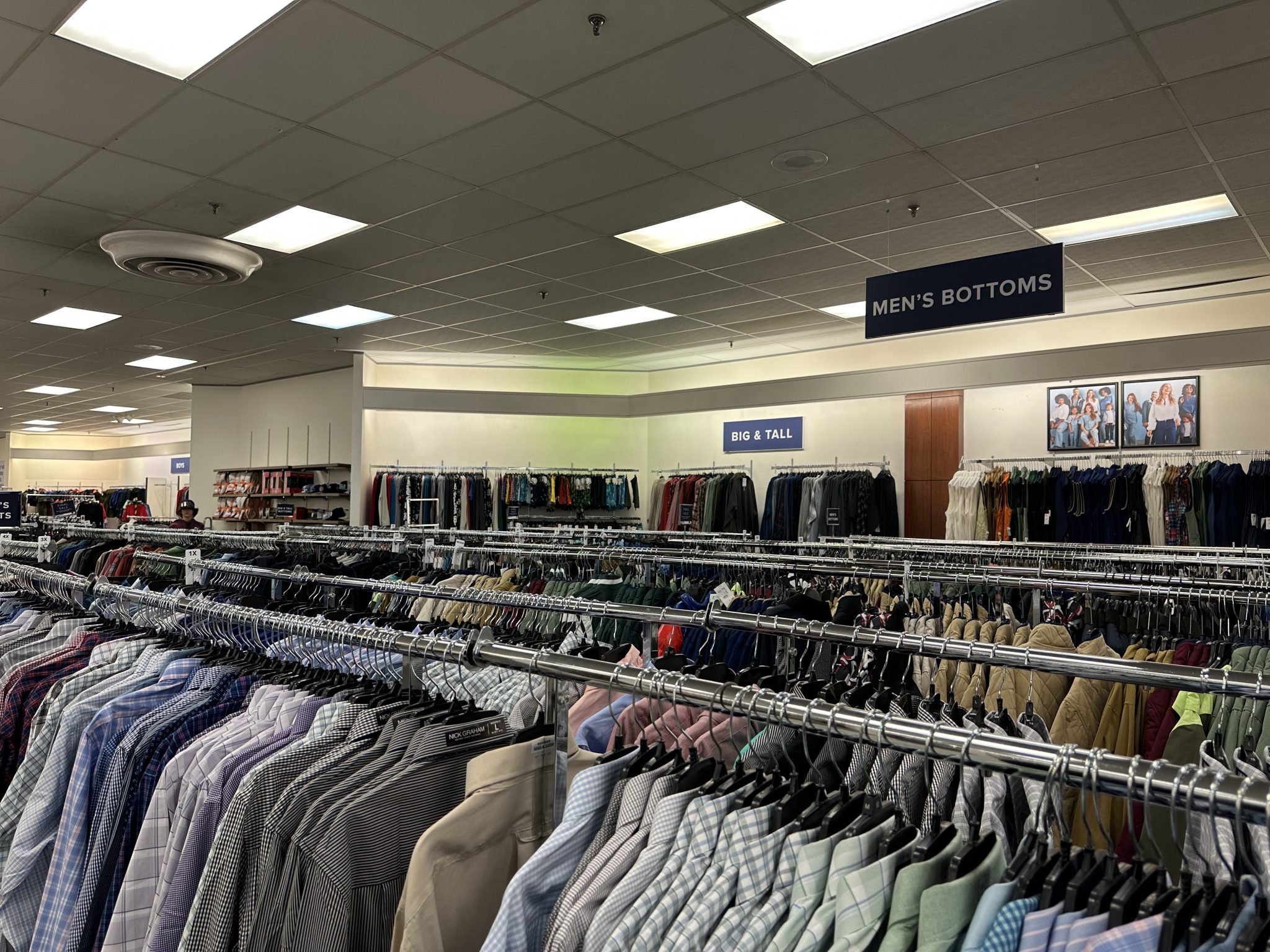 Belk Outlet Store Now Open Who's On The Move