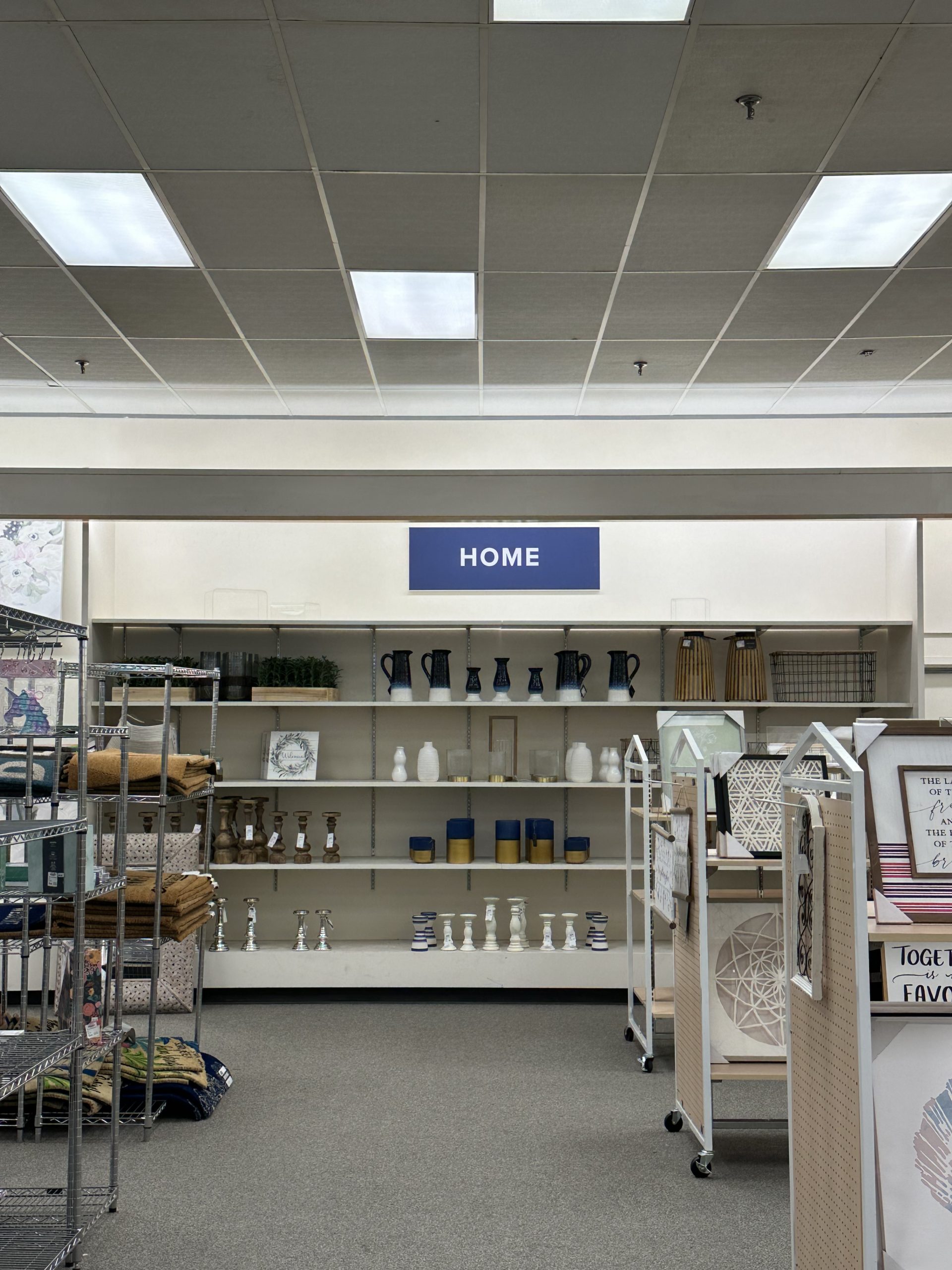 Belk Outlet Store Now Open - Who's On The Move